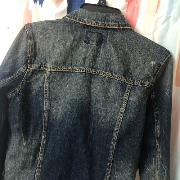 American Eagle Distressed Denim Jean Jacket Size Medium - Picture 8 of 14